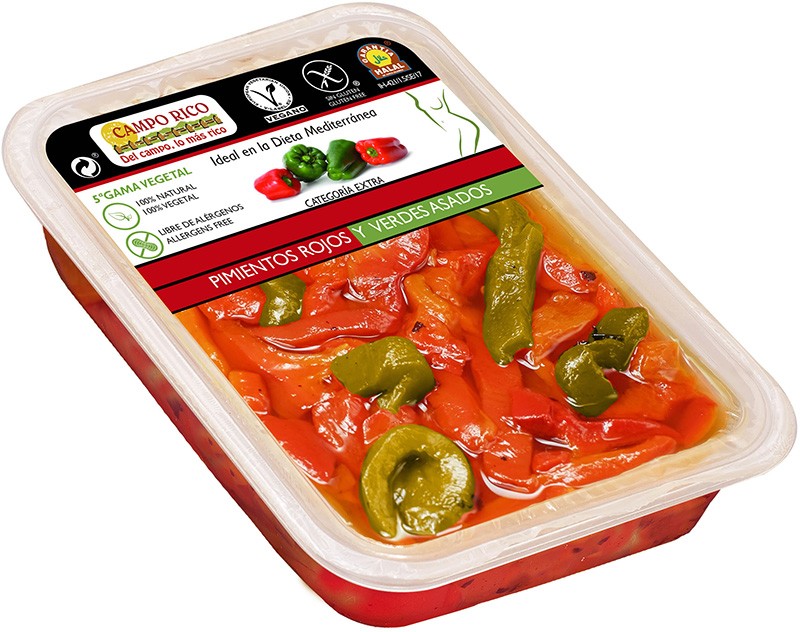 pimientos-rojos-verdes-tiras-frutas-mora-
